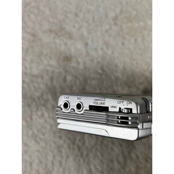 Radio Shack 43-476 Voice Activated Micro Cassette Telephone Recorder VOX Silver - Picture 5 of 7